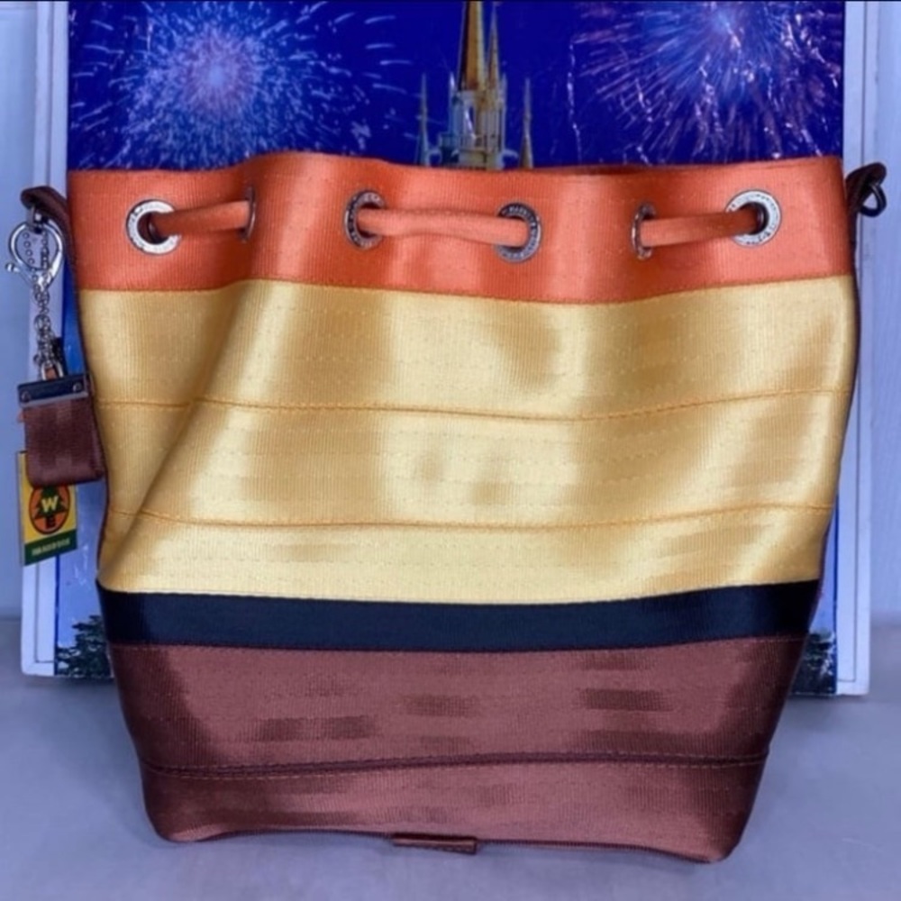 Disney parks x Harvey’s Pixar UP! Wilderness explorer park hopper purse backpack - Picture 8 of 11